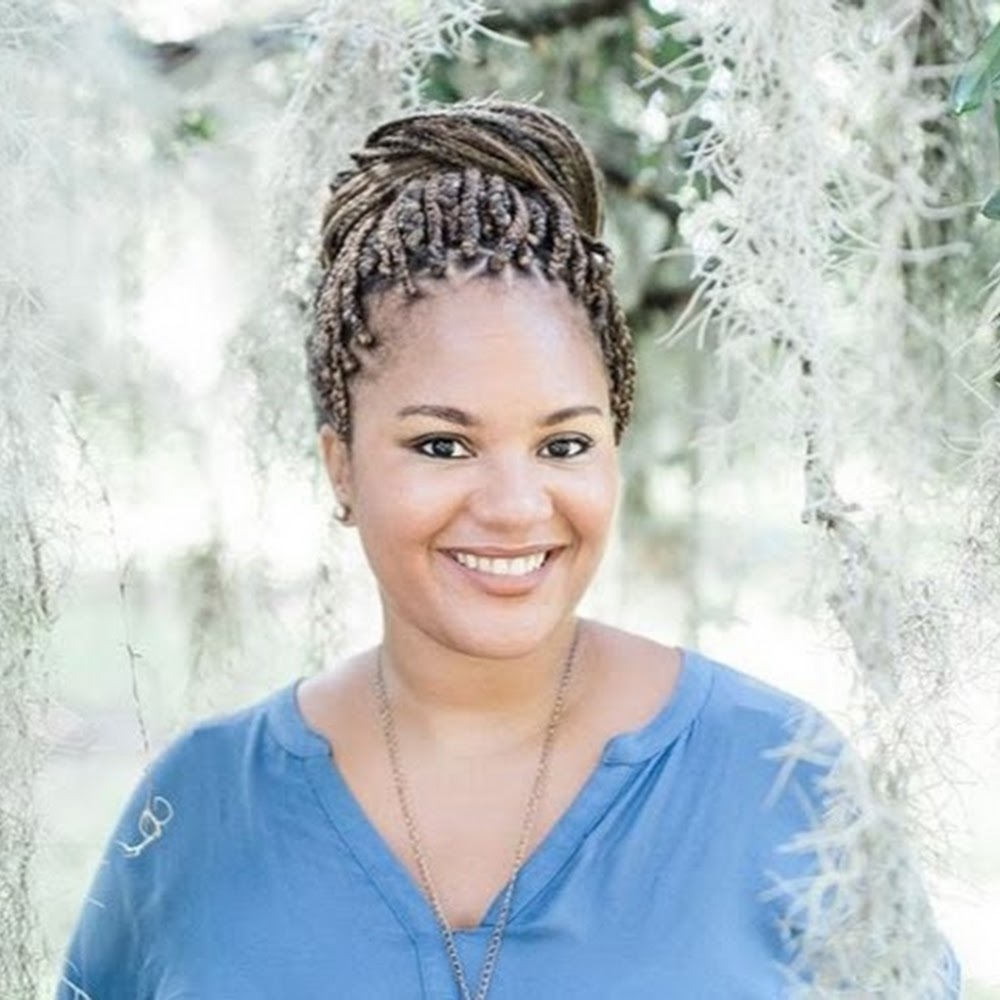 Meet your Posher, Nicole r.